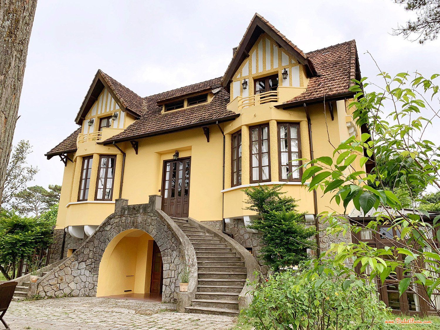 Đất khu Quy Hoạh Nguyễn hoàng, Phường 7, gần trung tâm tp ,đà lạt, đường nhựa 9m, cách Hồ xuân hương 5km, thích hợp an cư nghỉ dưỡng, view đẹp , giá 4,5 ty